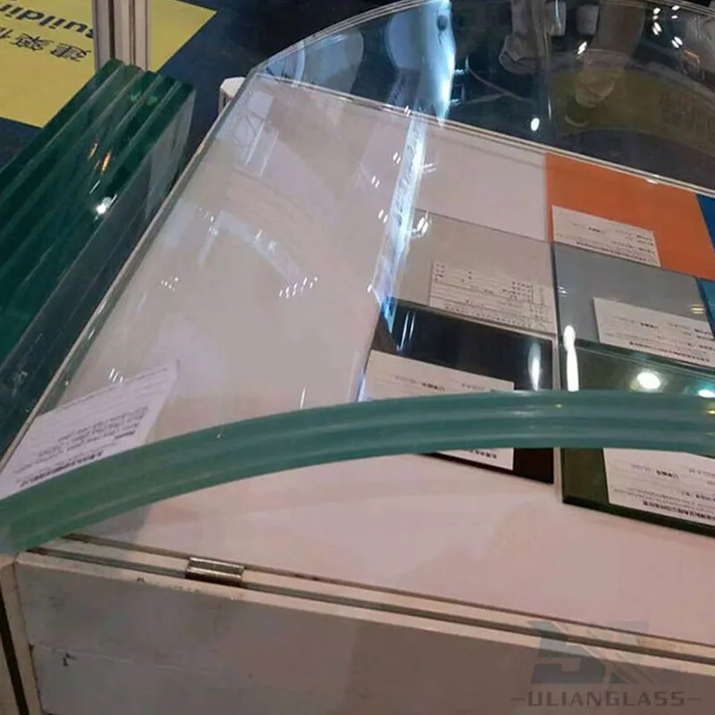 Лестница из гнутого стекла (4)